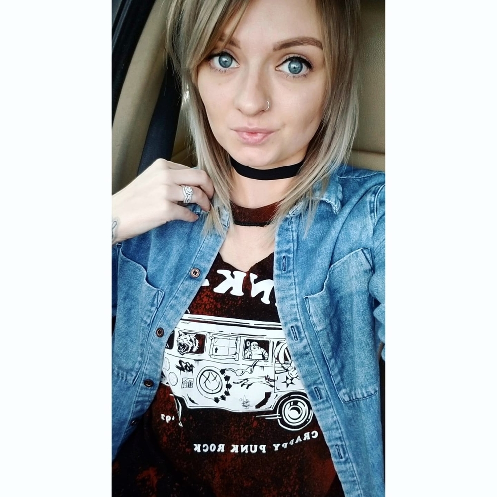 Meet your Posher, Sam